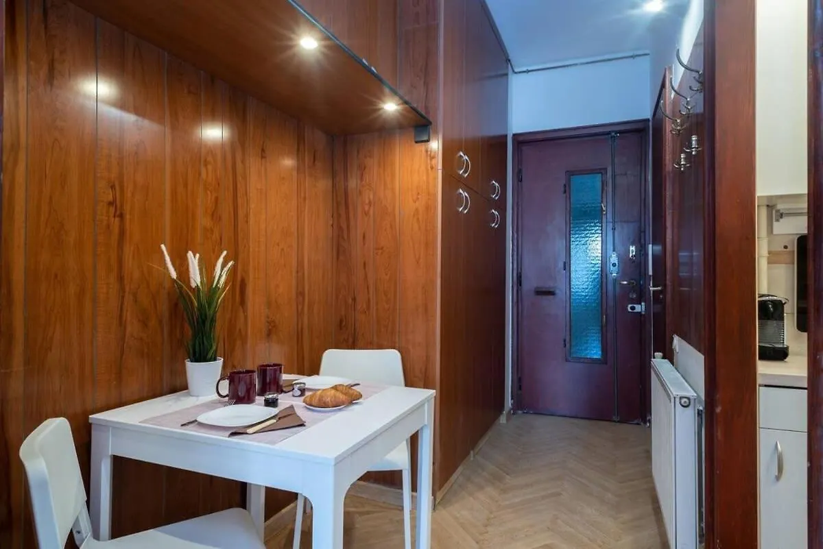 Convenient Apartment In The Heart Of Downtown Budapest